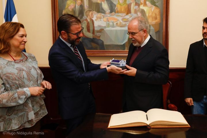 Ferrol y Viana do Castelo abren vías de colaboración en los campos económico y cultural