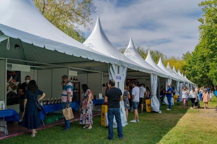 Mais de 3.000 pessoas visitaram a Feira de Produtos tradicionais, em O Barco