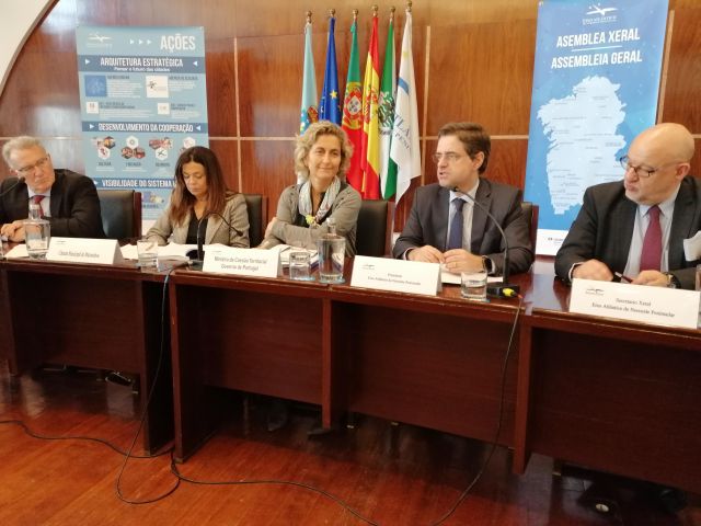 El Eixo Atlántico retoma la defensa e impulso de las infraestructuras tras el parón electoral, en ambos países