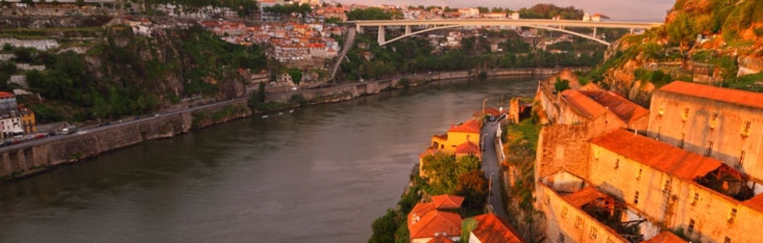 O reforzo dos muros na beira do Douro en Gaia custou 1,44ME