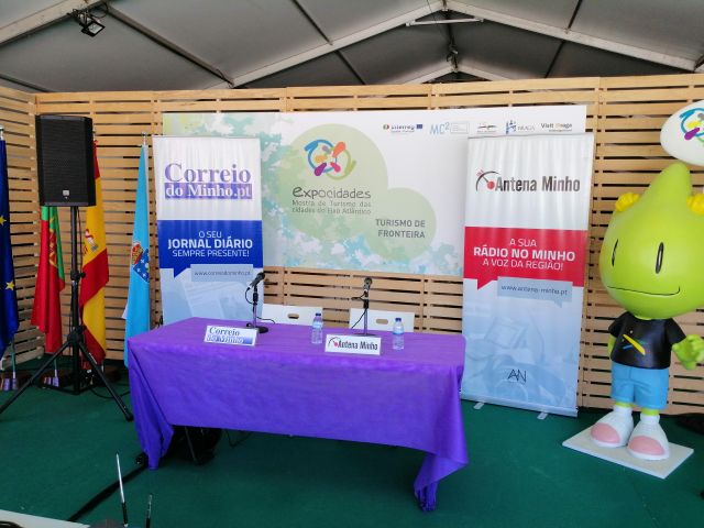 Programa de radio e televisión de Antena Minho en Expocidades, en Braga