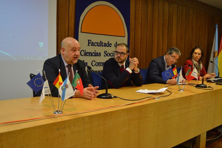 Técnicos municipales de las ciudades del Eixo Atlántico conocieron los retos de la contratación pública en un seminario