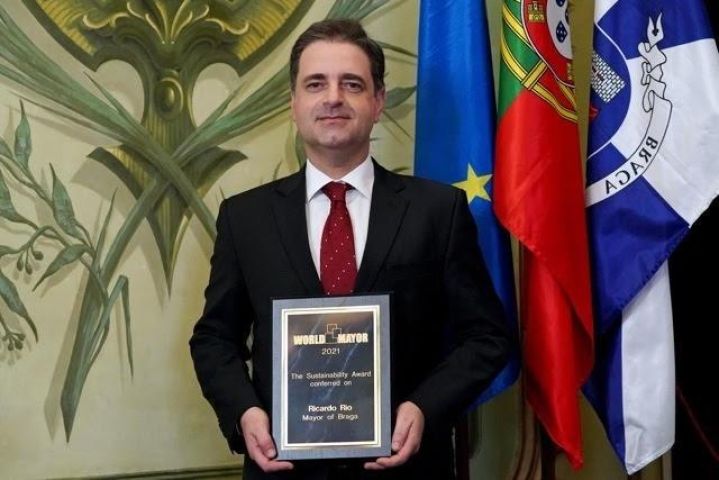 Presidente da câmara de Braga recebe distinção de âmbito mundial