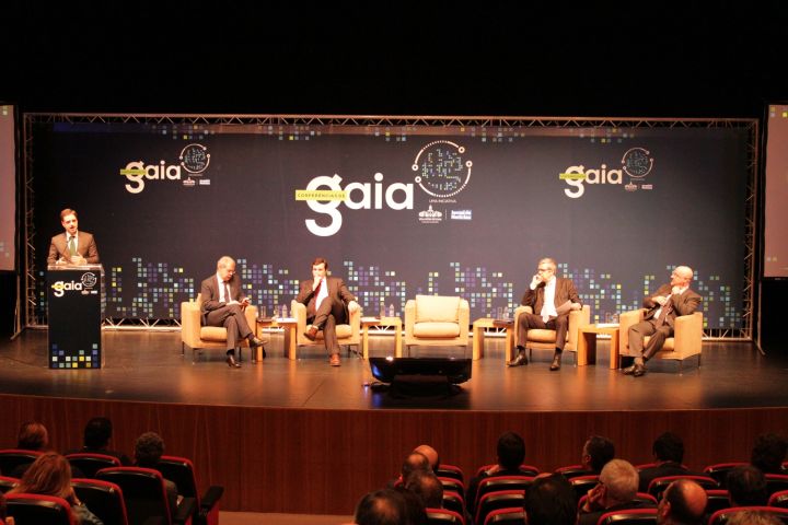 Satisfacción en el Eixo Atlántico en su primera reunión con el nuevo gobierno portugués