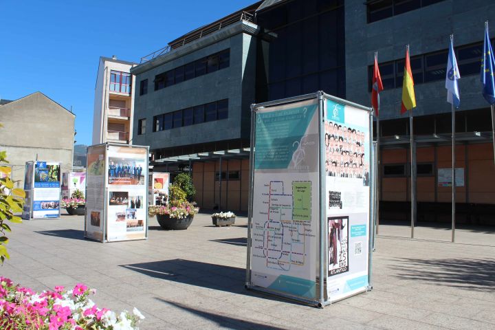 A exposição comemorativa dos 25 anos do Eixo estará até dia 23 de outubro em O Barco