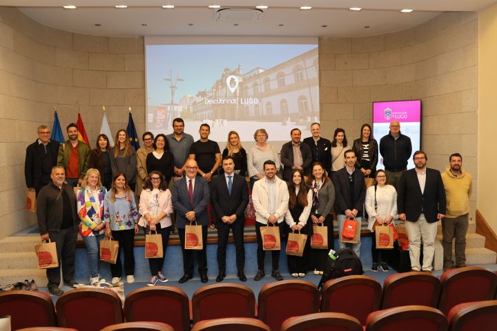 O Eixo Atlántico reforza a súa aposta por un turismo sostible e descentralizado coa reunión internacional de Monforte e a visita de estudo a Lugo